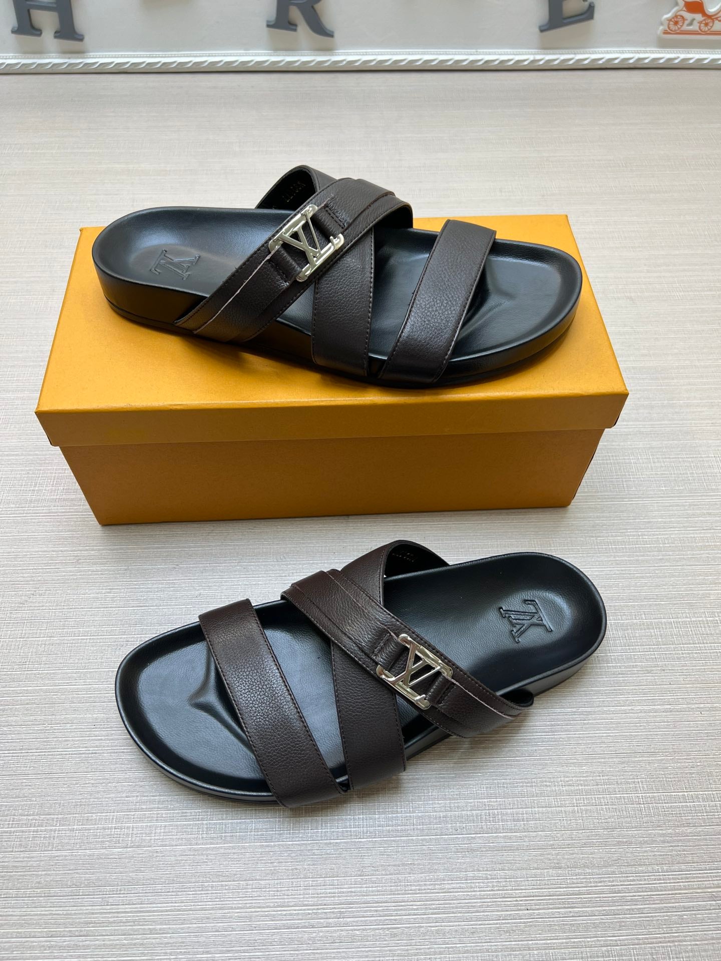 54E88ZDE Stylish slippers