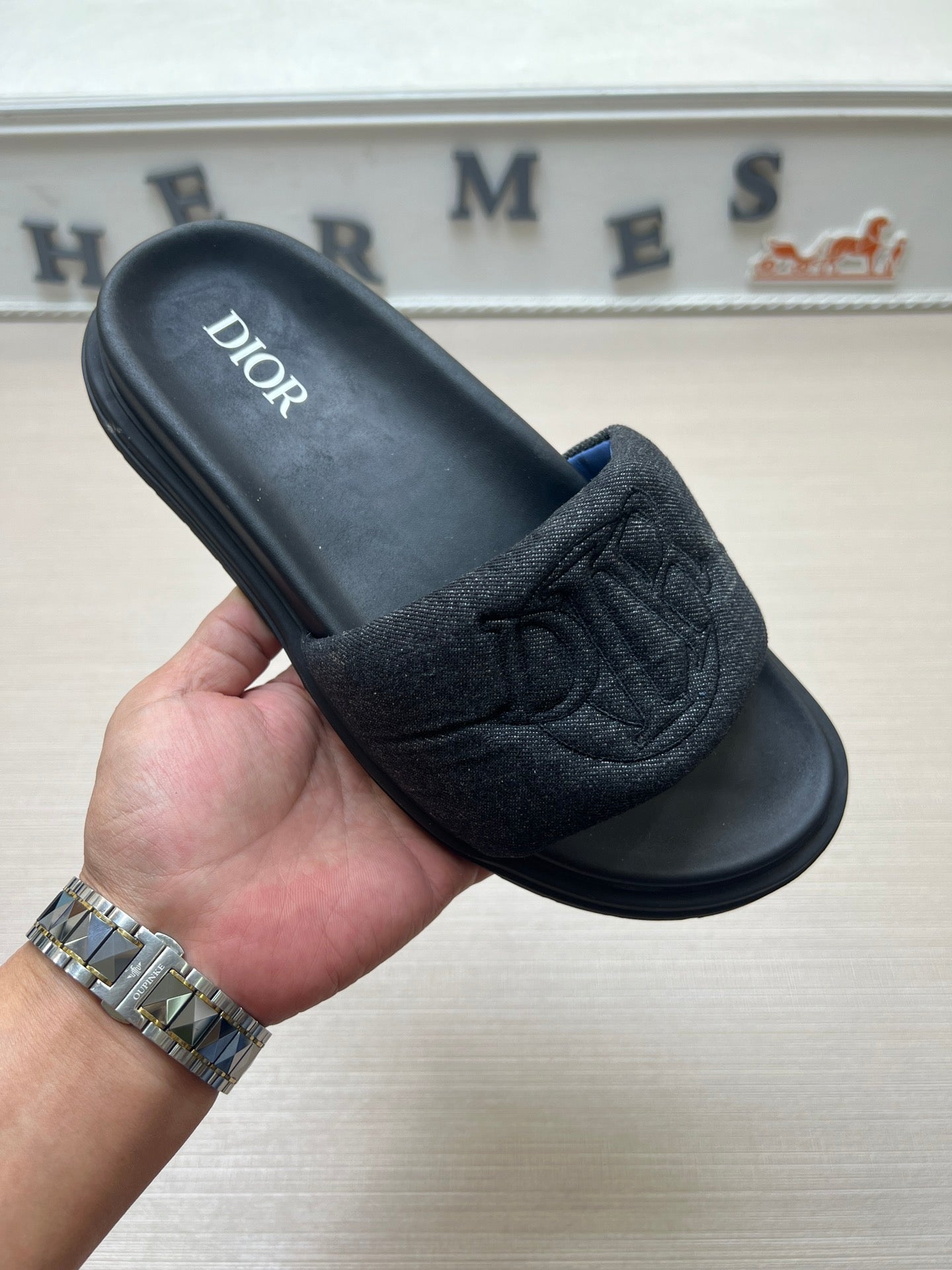 54D168ZDE Stylish leather slippers