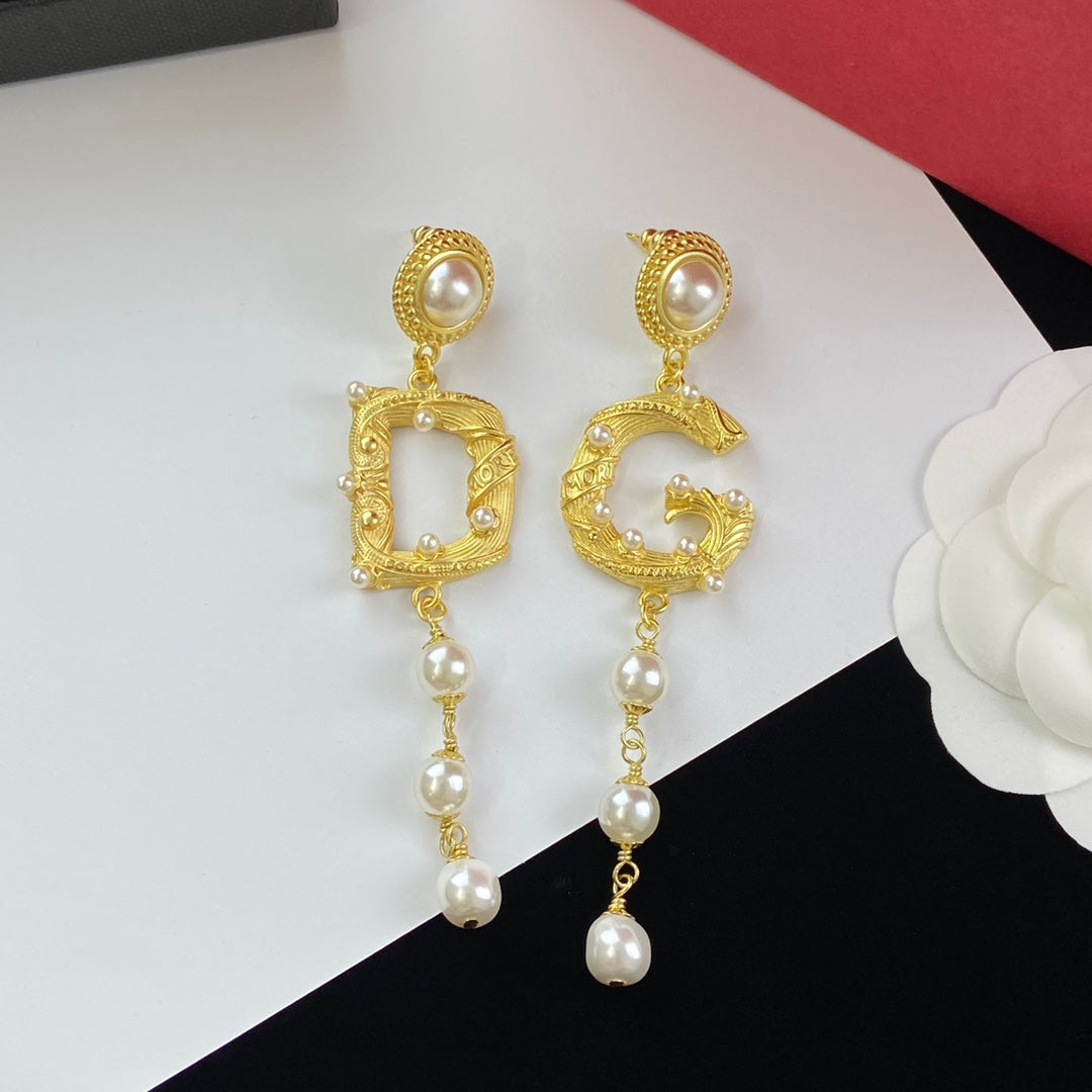 1NA142EDE Stylish Earrings