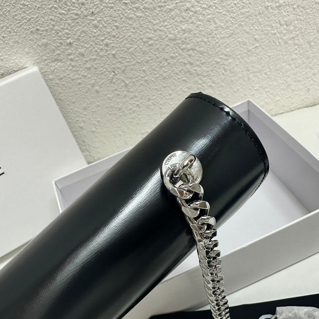 1XCL286BDE Stylish leather bag 