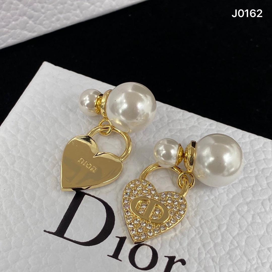 1YD219EDE Stylish Earrings