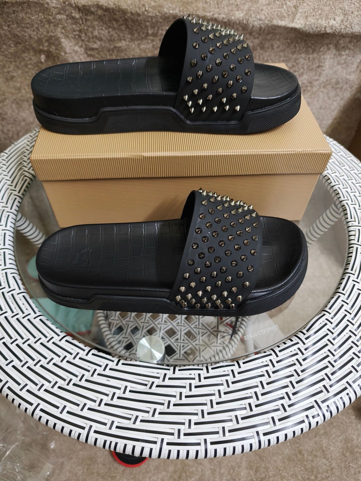 J4A14ZDE Stylish Slippers