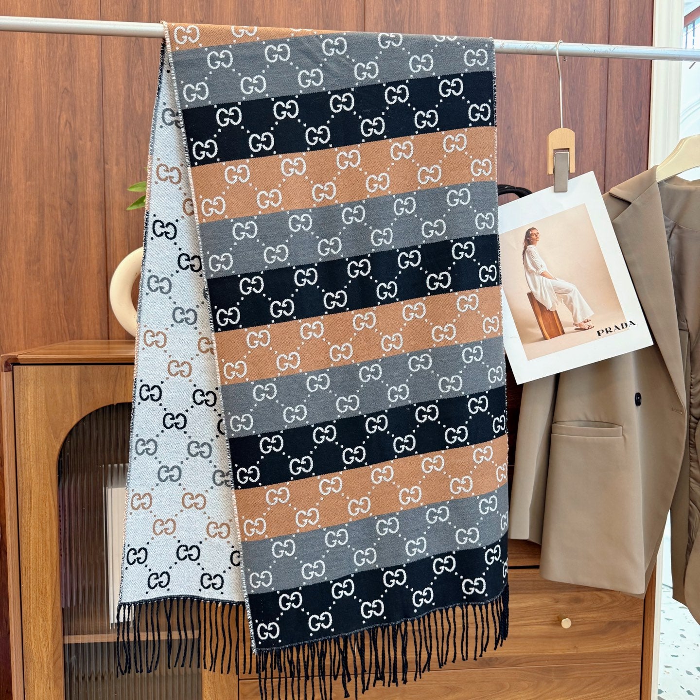 175RB41WDE Stylish Winter Scarves