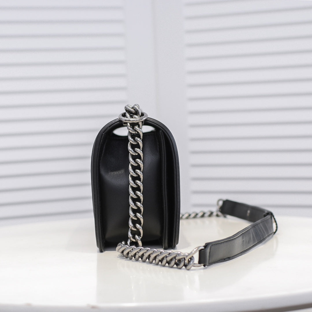 1XC413BDE Stylish leather bag