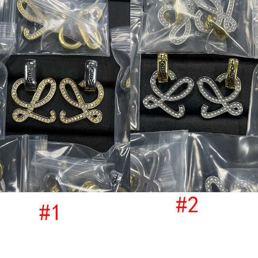 14A976EDE Stylish Earrings