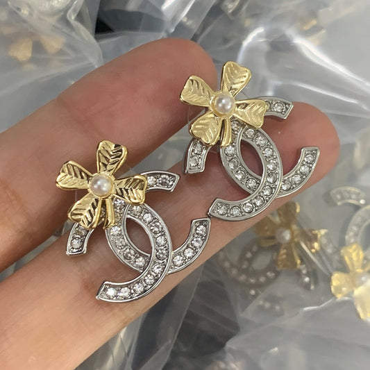 14C882EDE Stylish Earrings