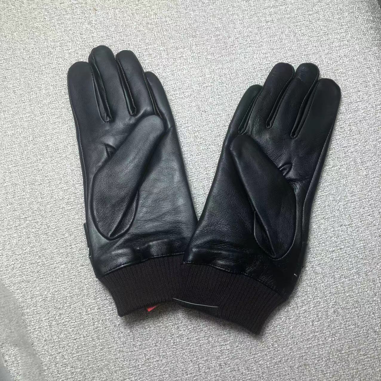 24D82SDE Stylish gloves