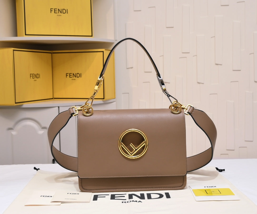 1XF90BDE Stylish leather bag 