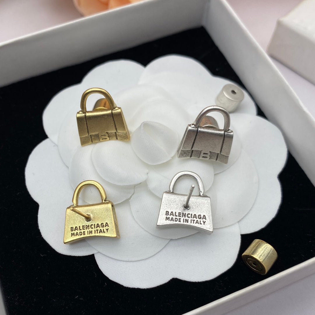 14J148EDE Stylish Earrings