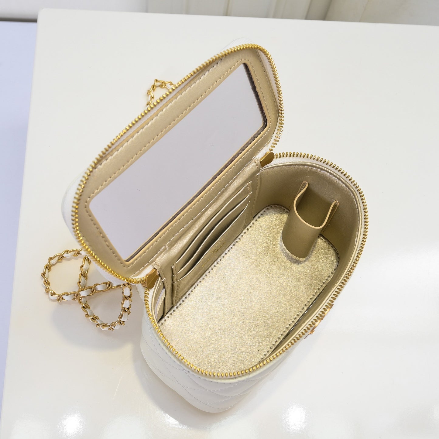 155XC32BDE Stylish leather bag