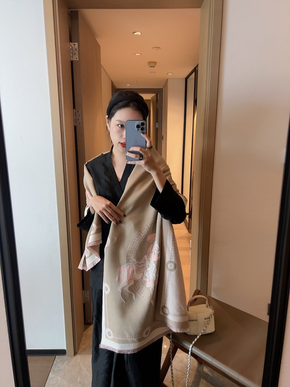 185ZH27WDE Stylish Winter Scarves