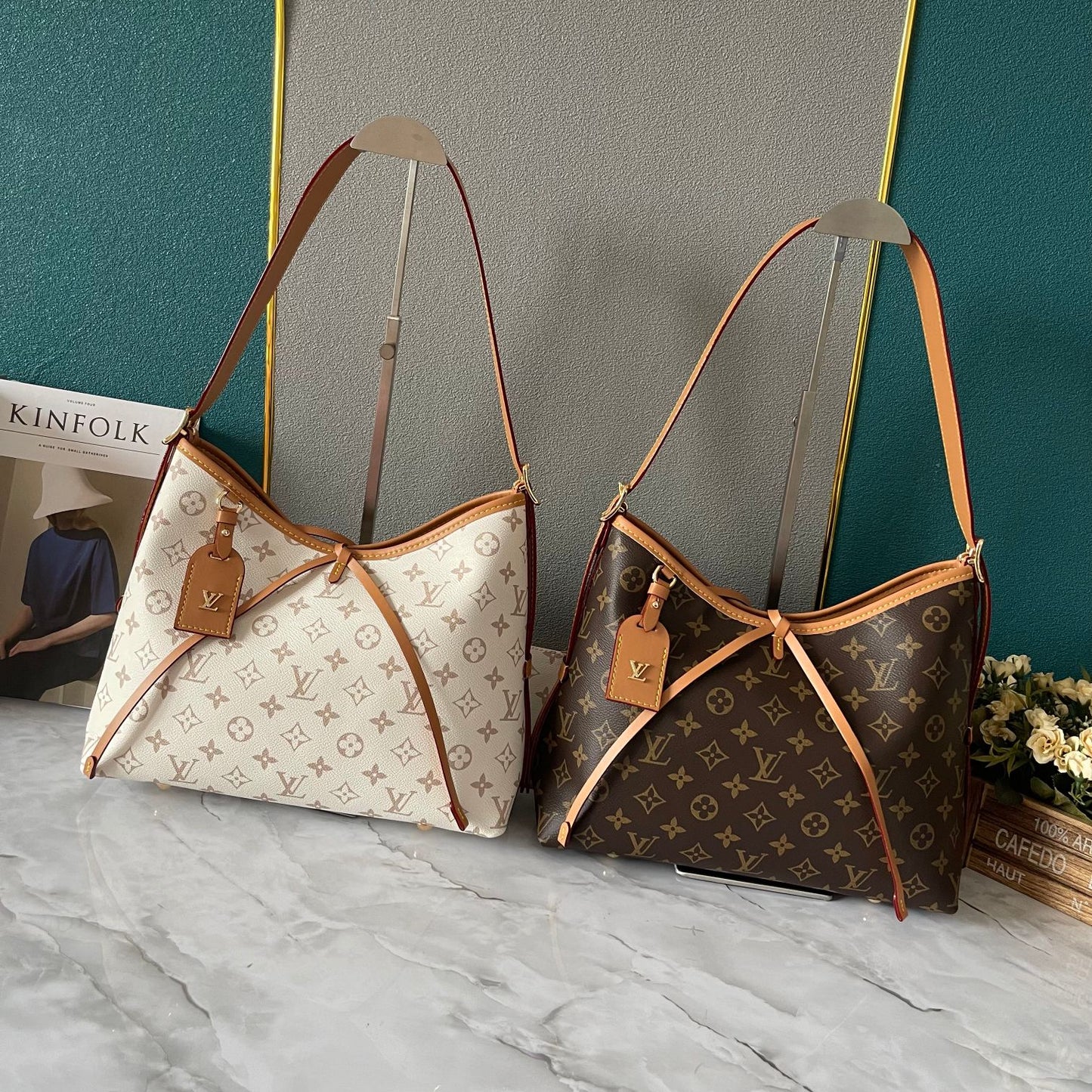 12XE277BDE Stylish leather bag 