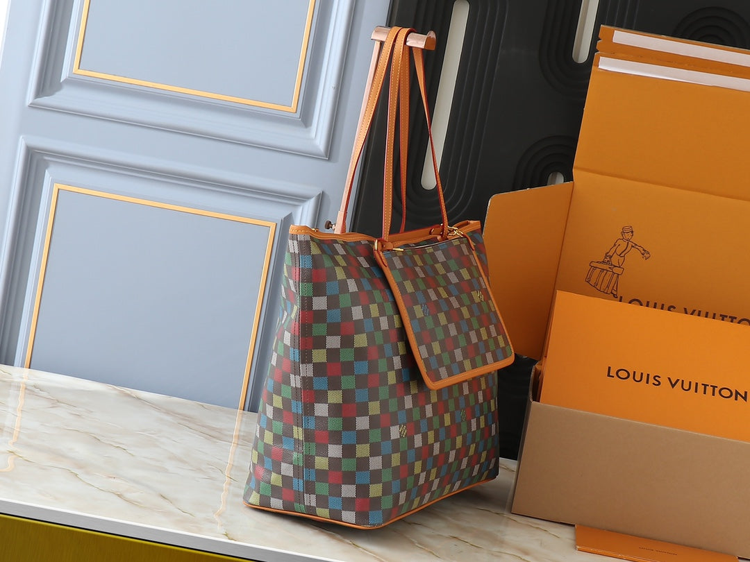 2WE31BDE Stylish leather bag