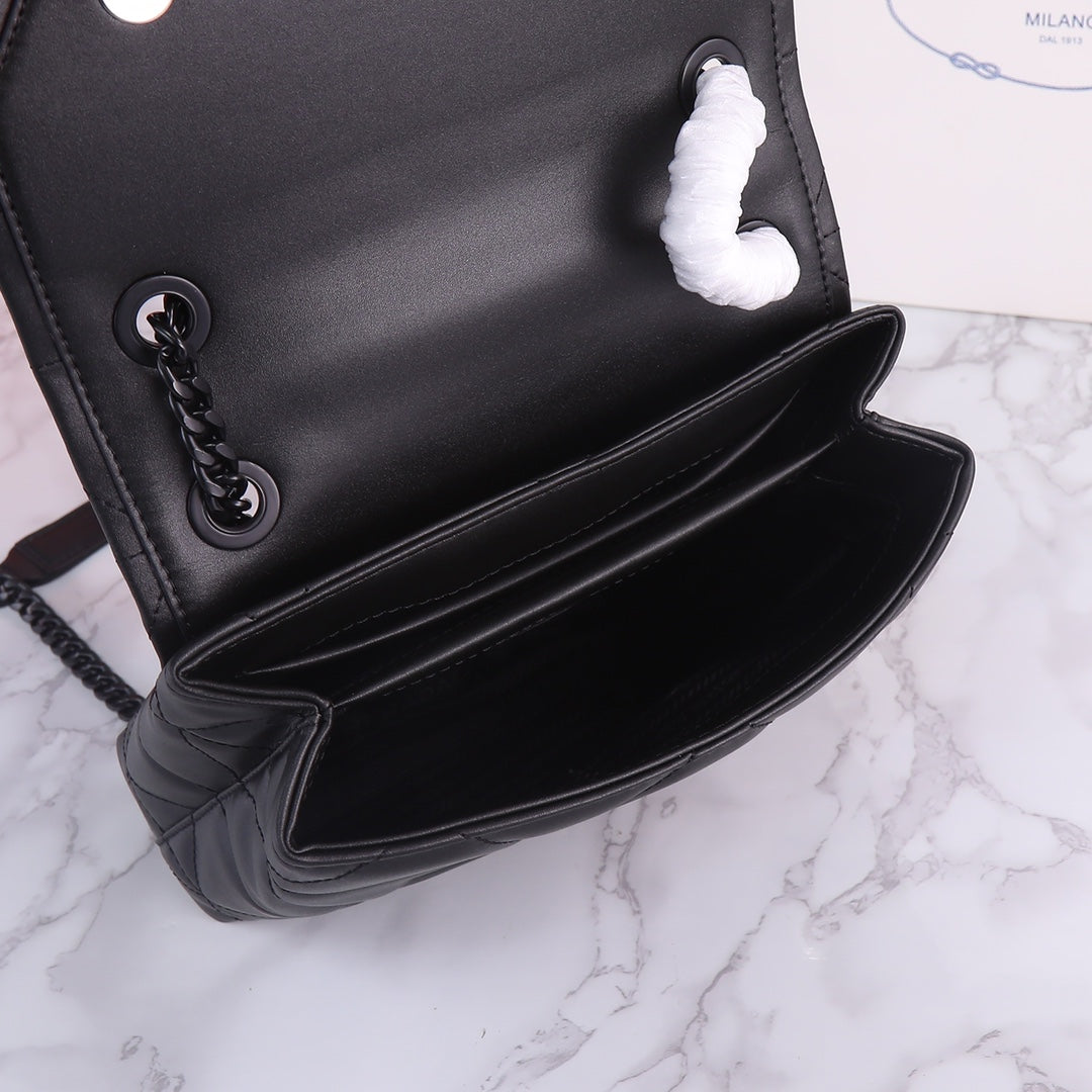 1XSL112BDE Stylish leather bag 