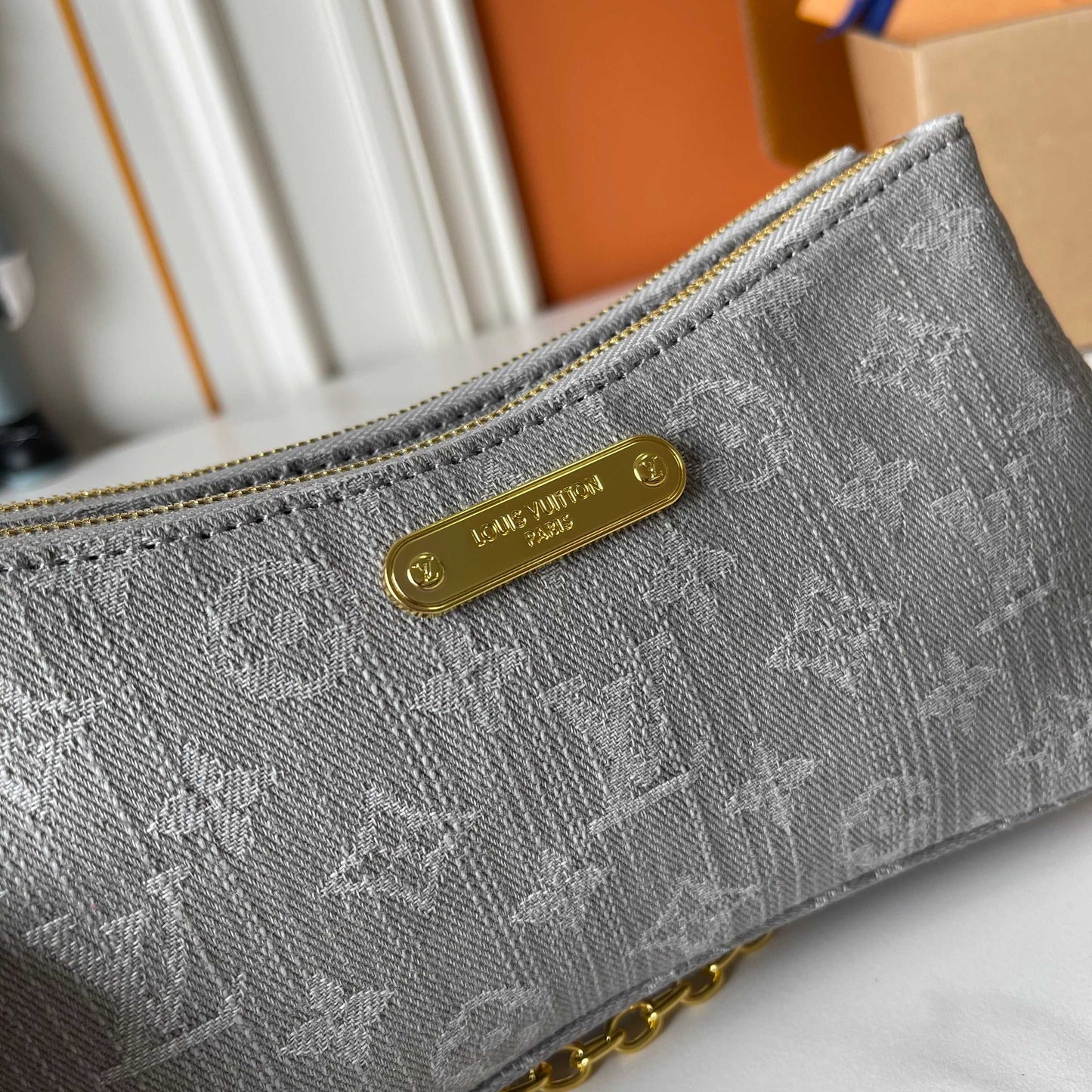 15RE30BDE Stylish bag