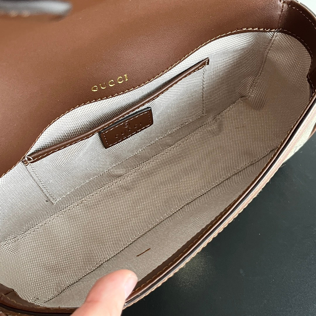 1XB55BDE Stylish leather bag