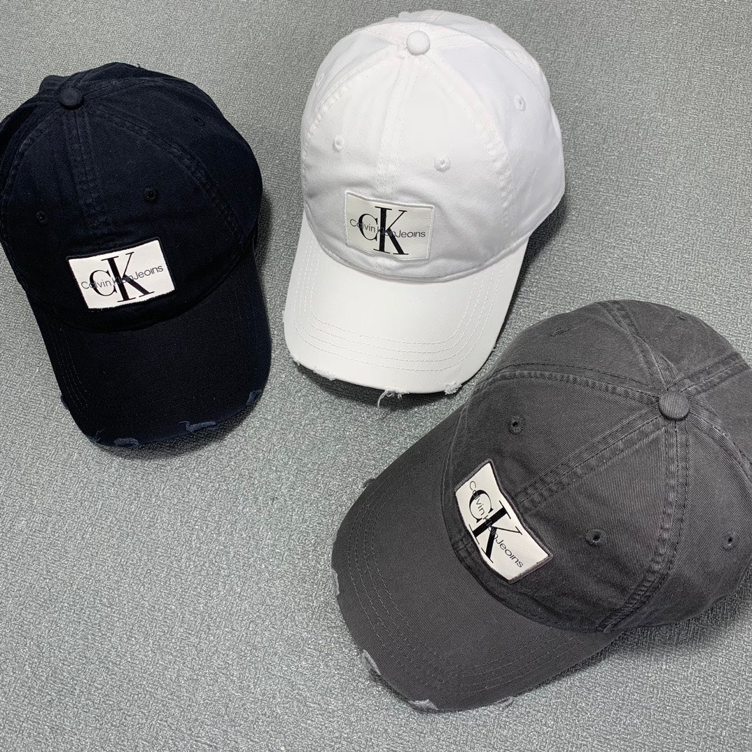 125ZA496MDE Stylish hats