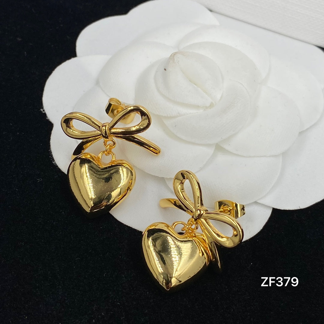 1NCL172EDE Stylish Earrings
