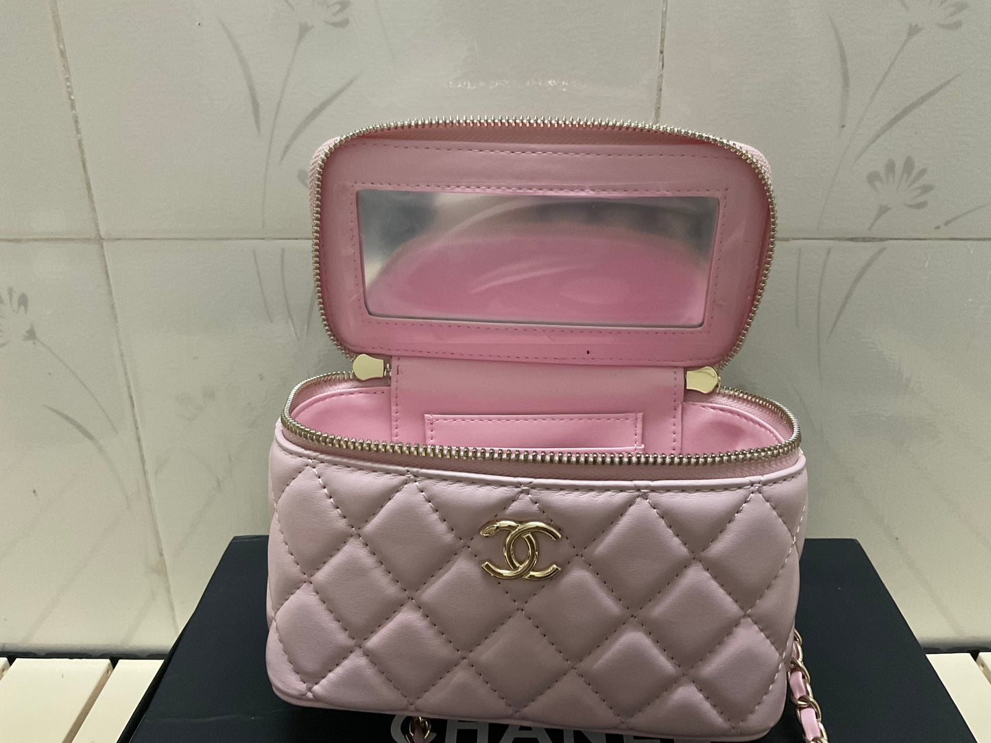 155XC29BDE Stylish leather bag