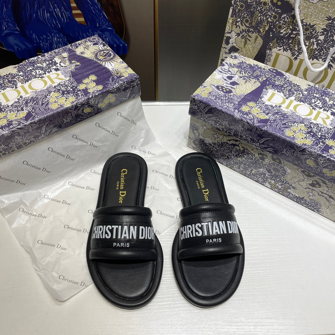 14D76ZDE Stylish slippers