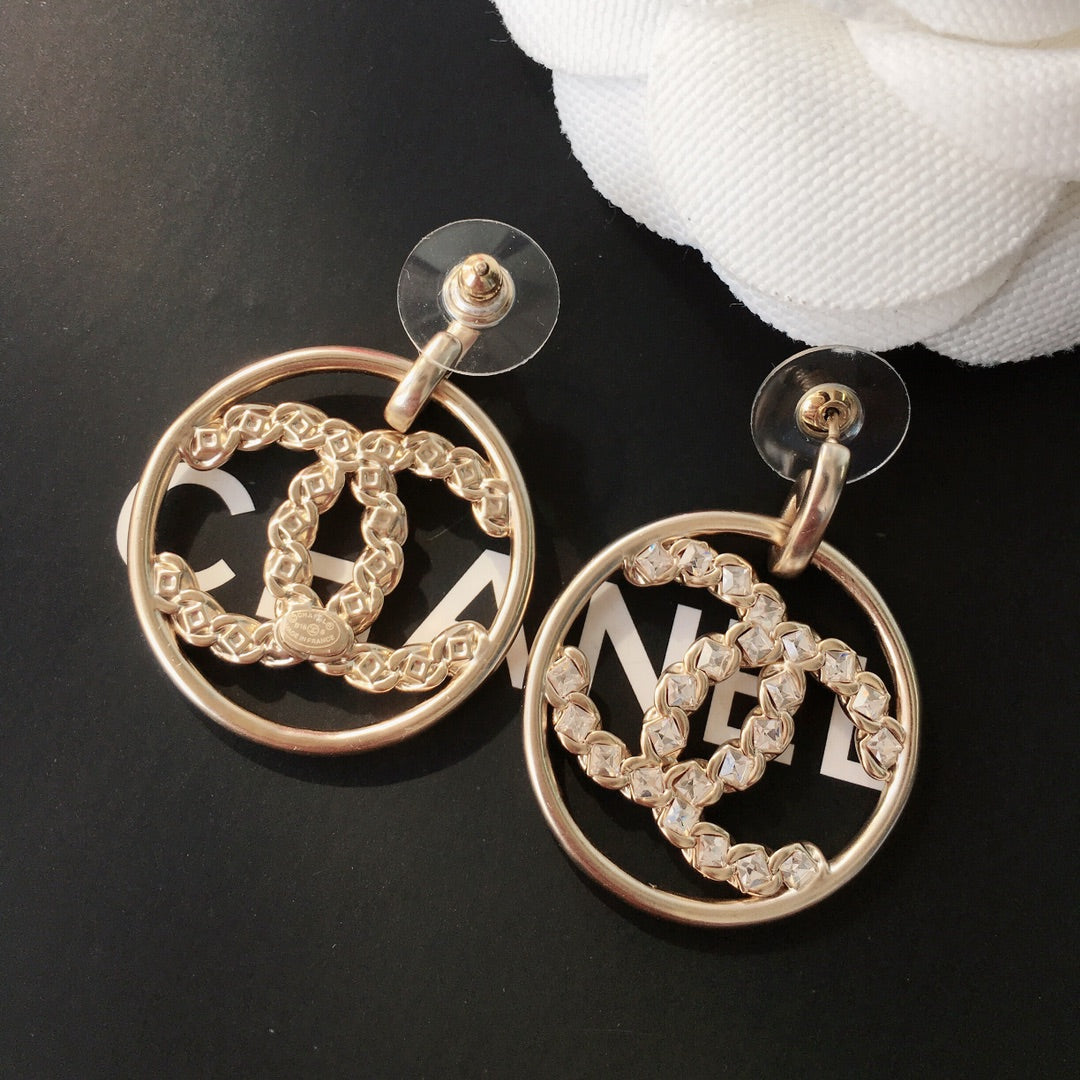 14C69EDE Stylish Earrings