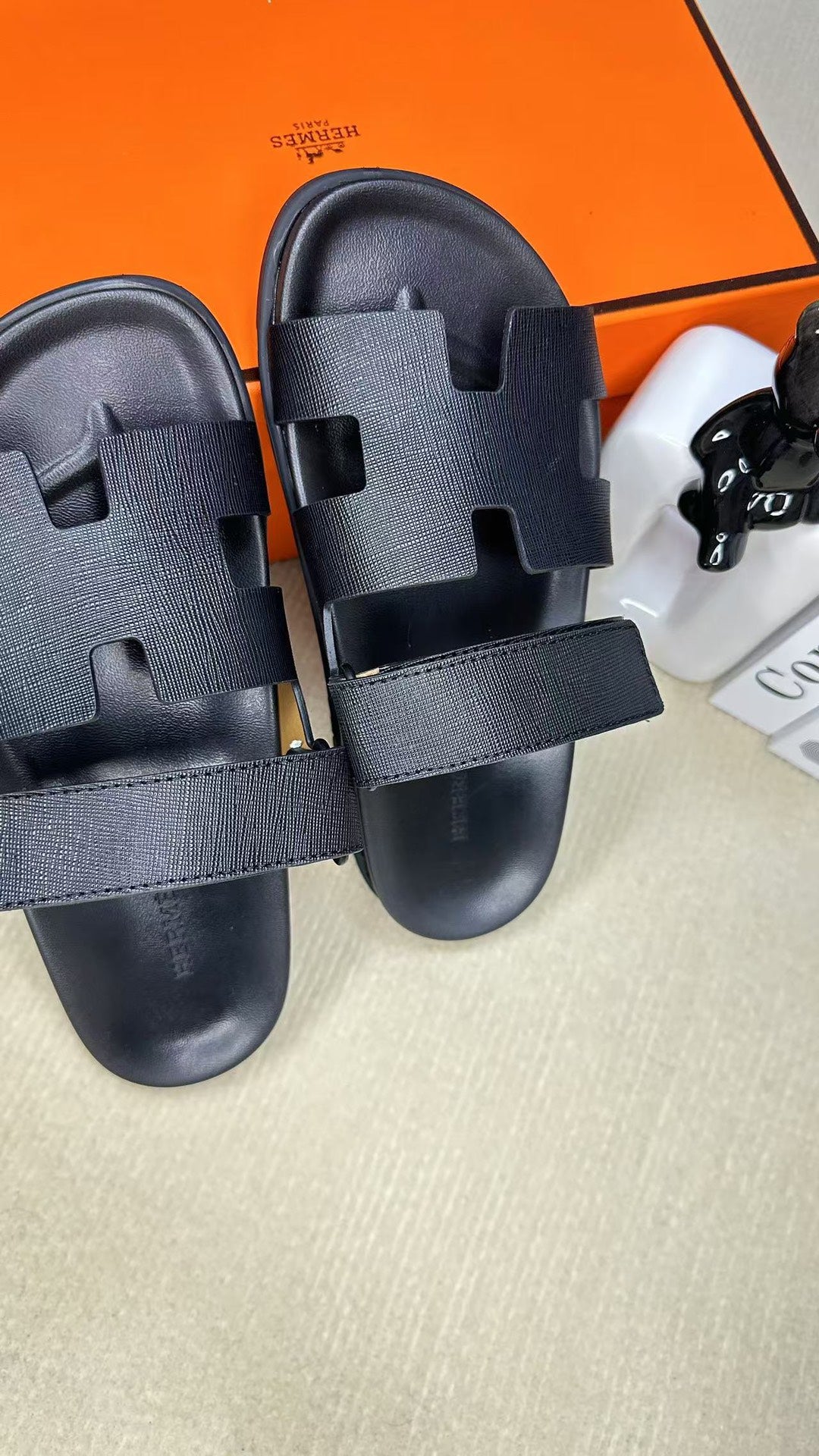 255QH26ZDE Stylish leather shoes