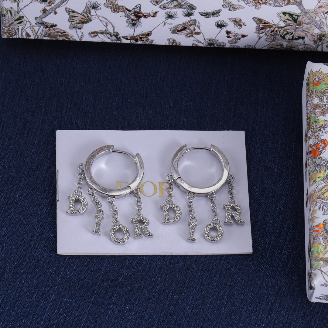 14D585EDE Stylish Earrings