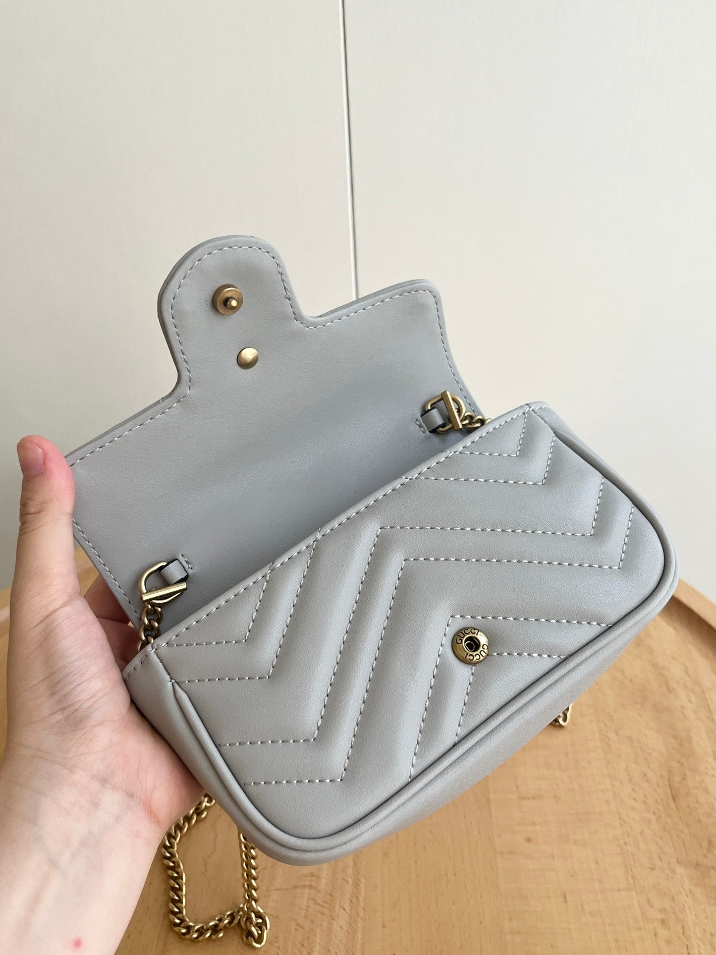 1XB444BDE Stylish leather bag