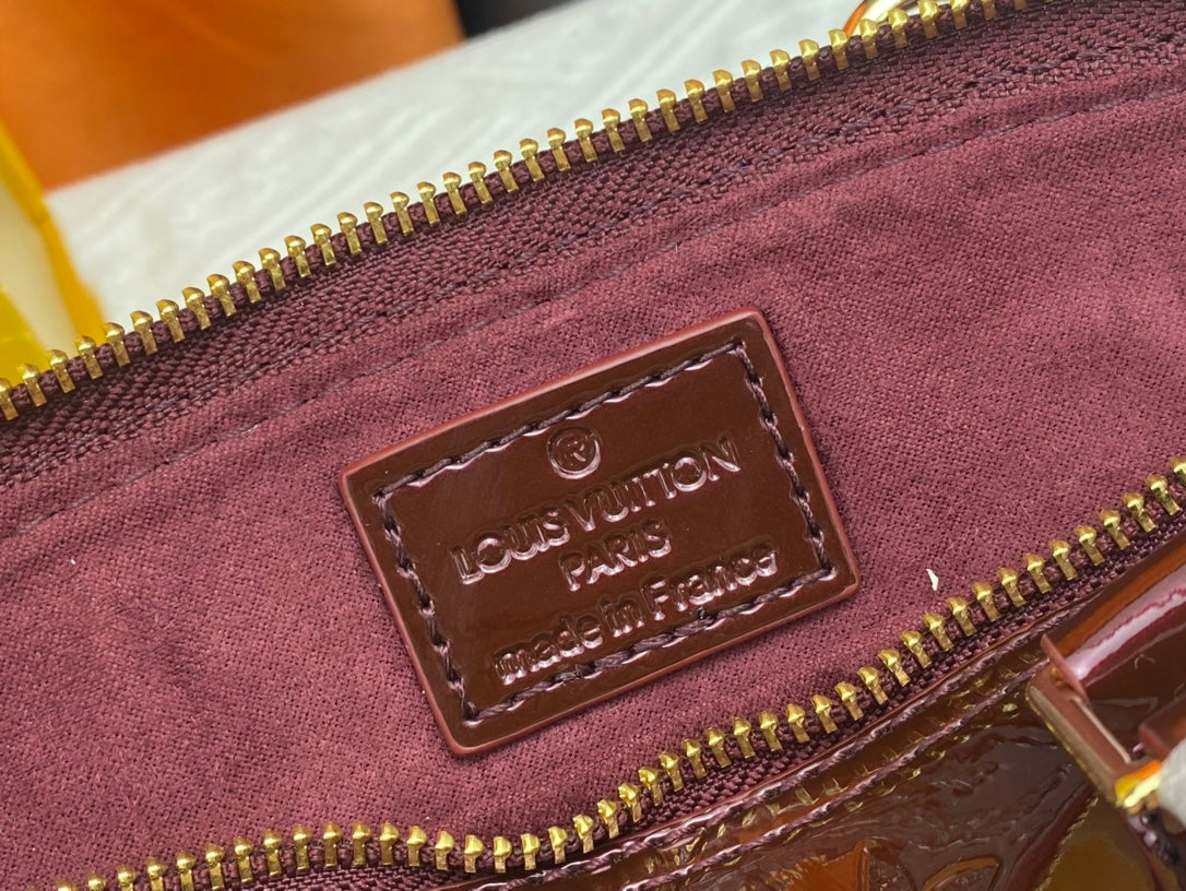 165NE97BDE Stylish leather bag