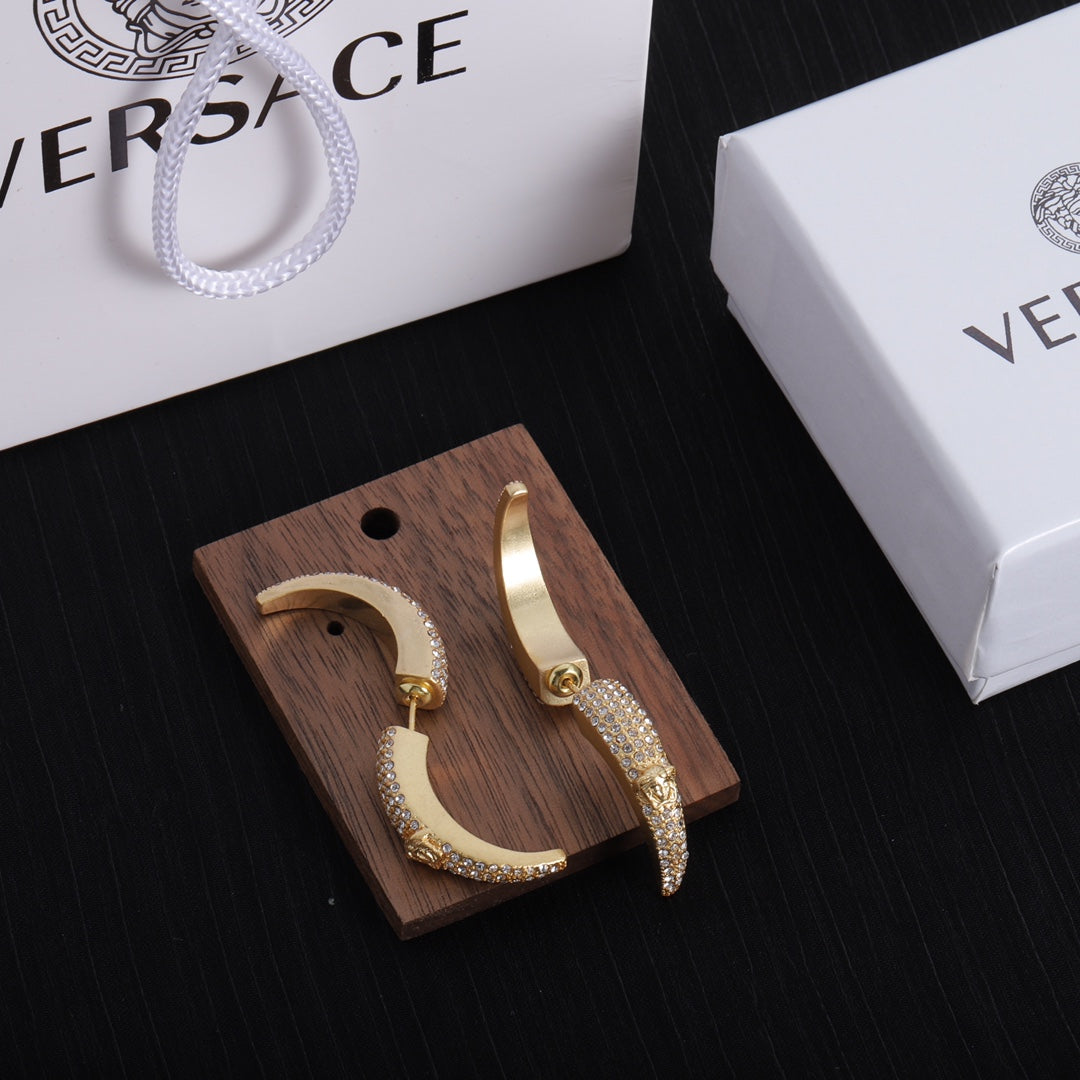 1NV66EDE Stylish Earrings
