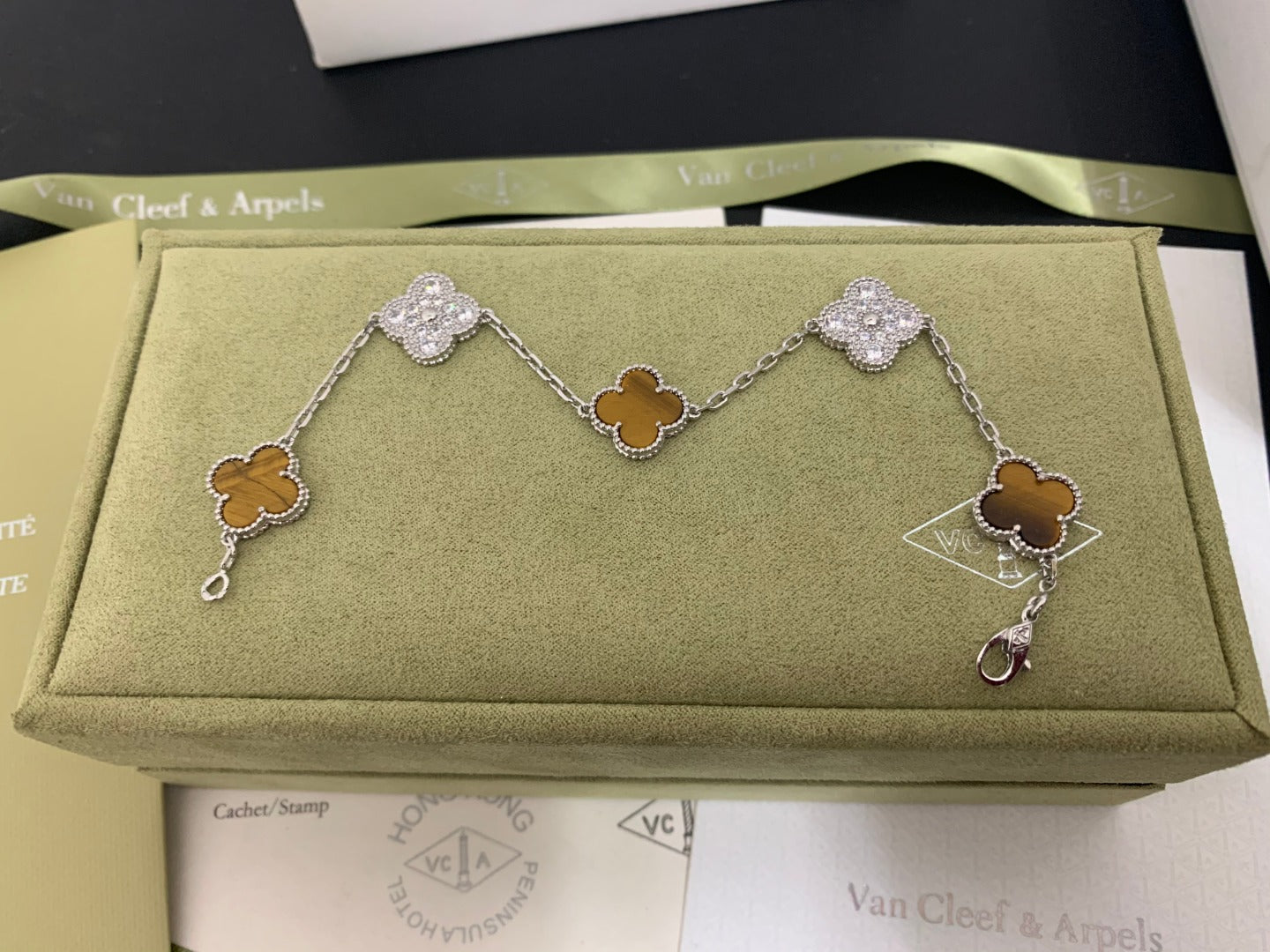 5XVA179KDE Stylish bracelets 5 flowers normal size1.5cm flower