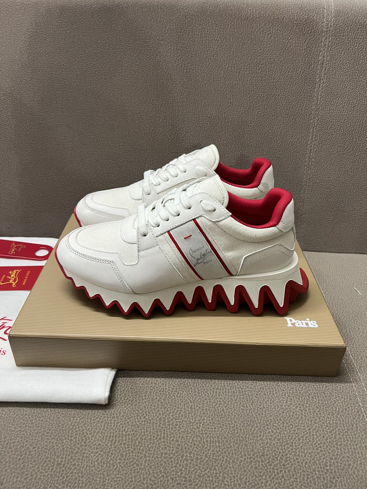 275NA15ZDE Stylish sneakers
