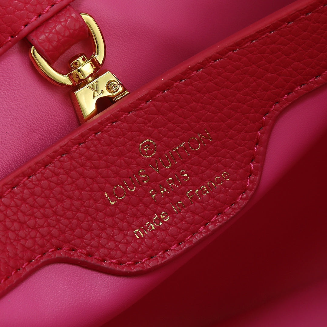 1XE182BDE Stylish leather bag 