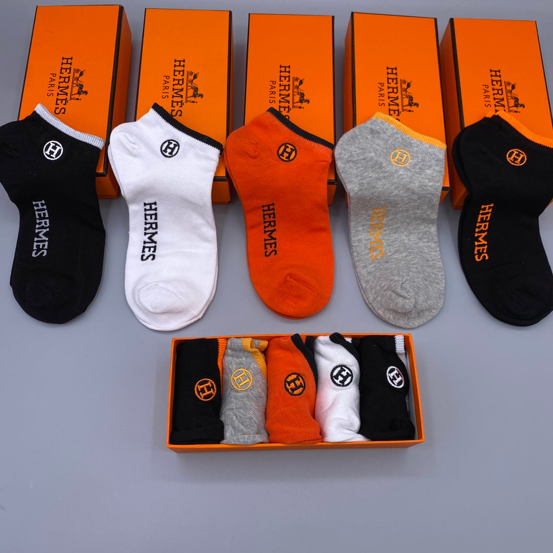 235QH587SDE Stylish socks(5 pairs )