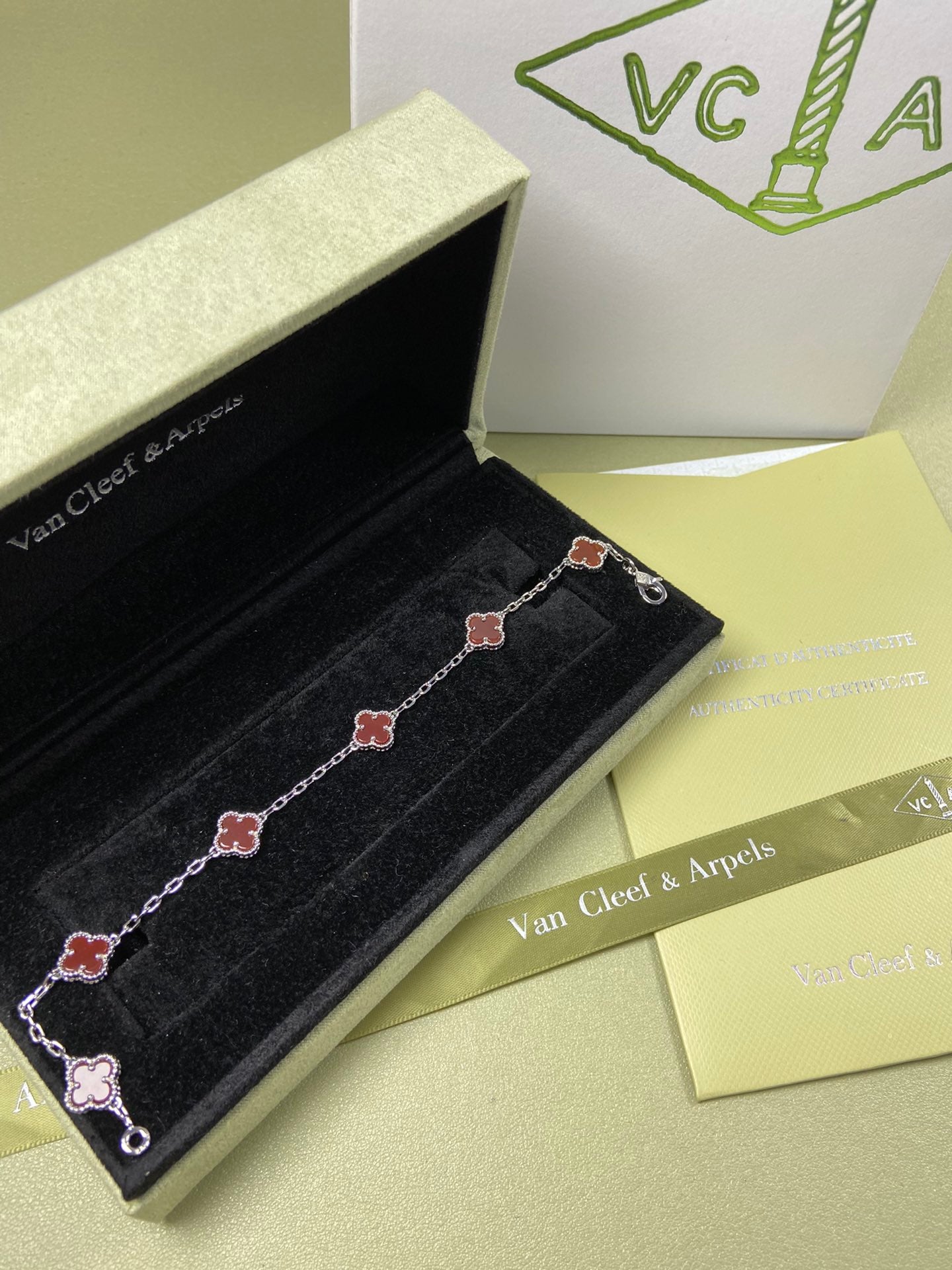 5XVA183KDE Stylishbracelets 6 flowers mini size 0.9cm flower