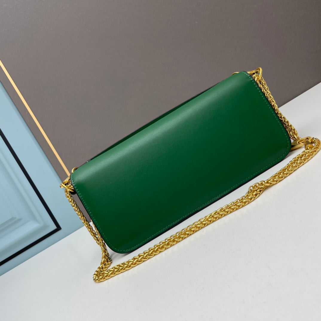 155NVL1BDE Stylish leather bag