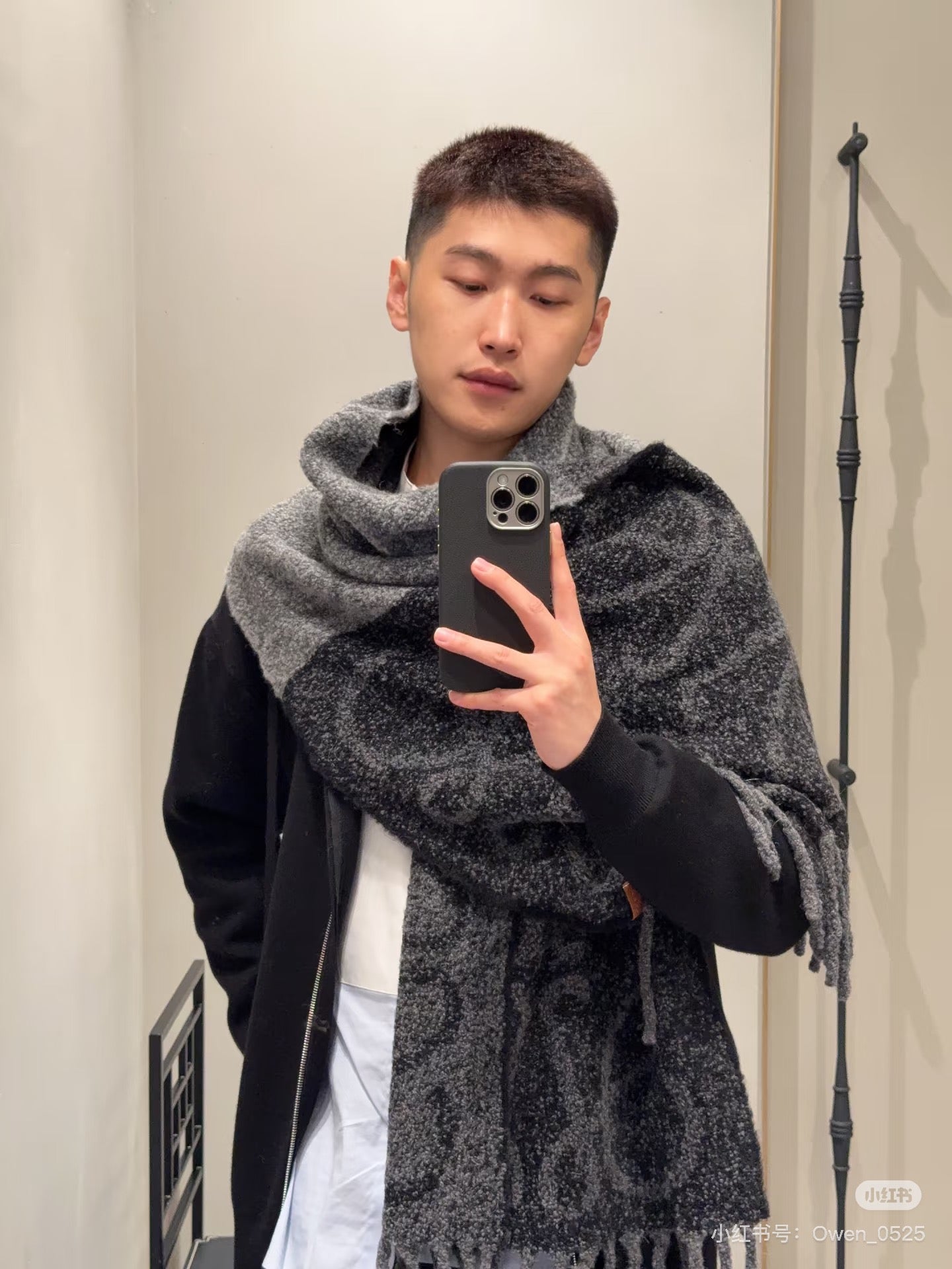 185ZA31WDE Stylish Winter Scarves