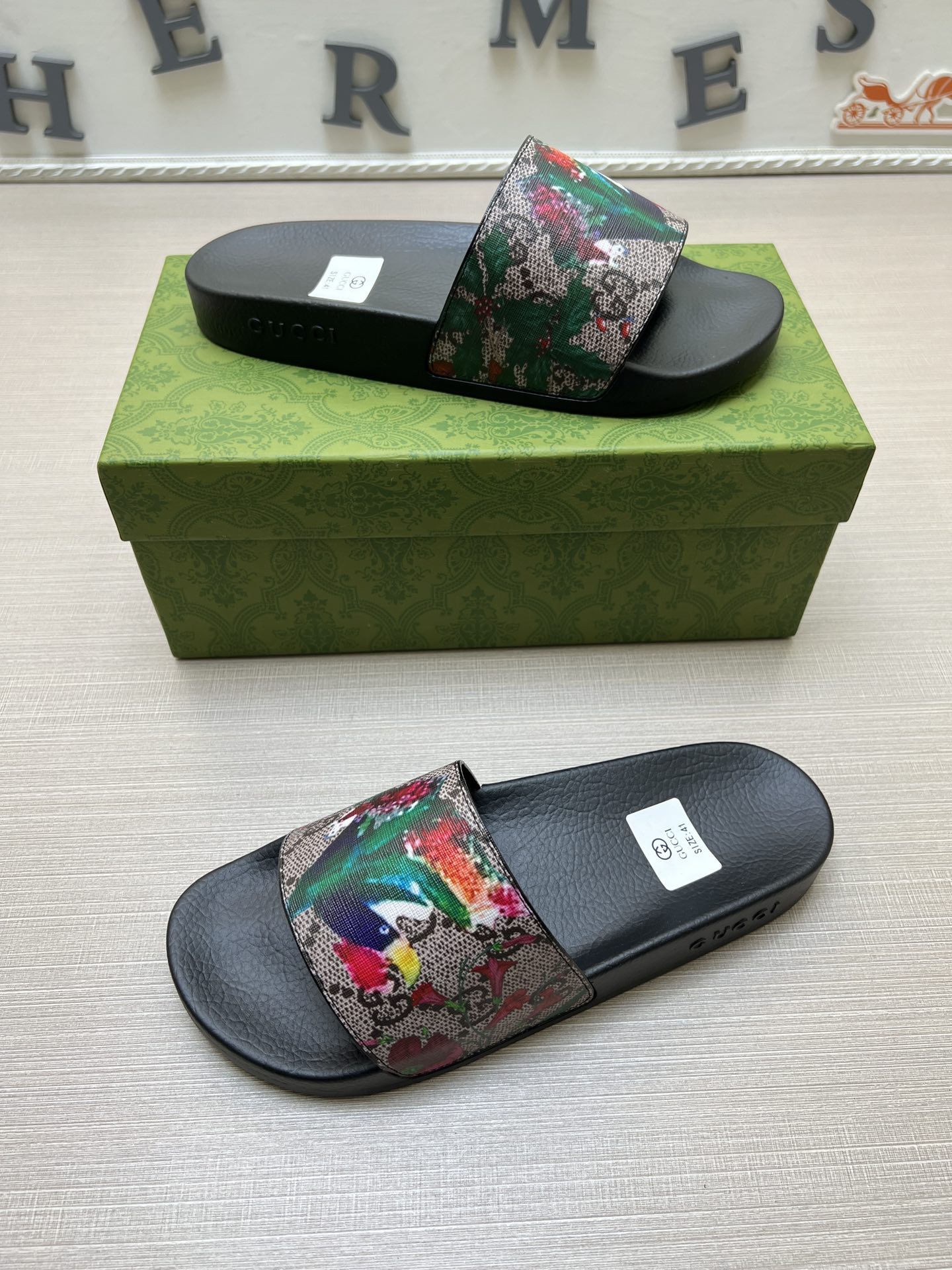 5WB239ZDE Stylish Slippers