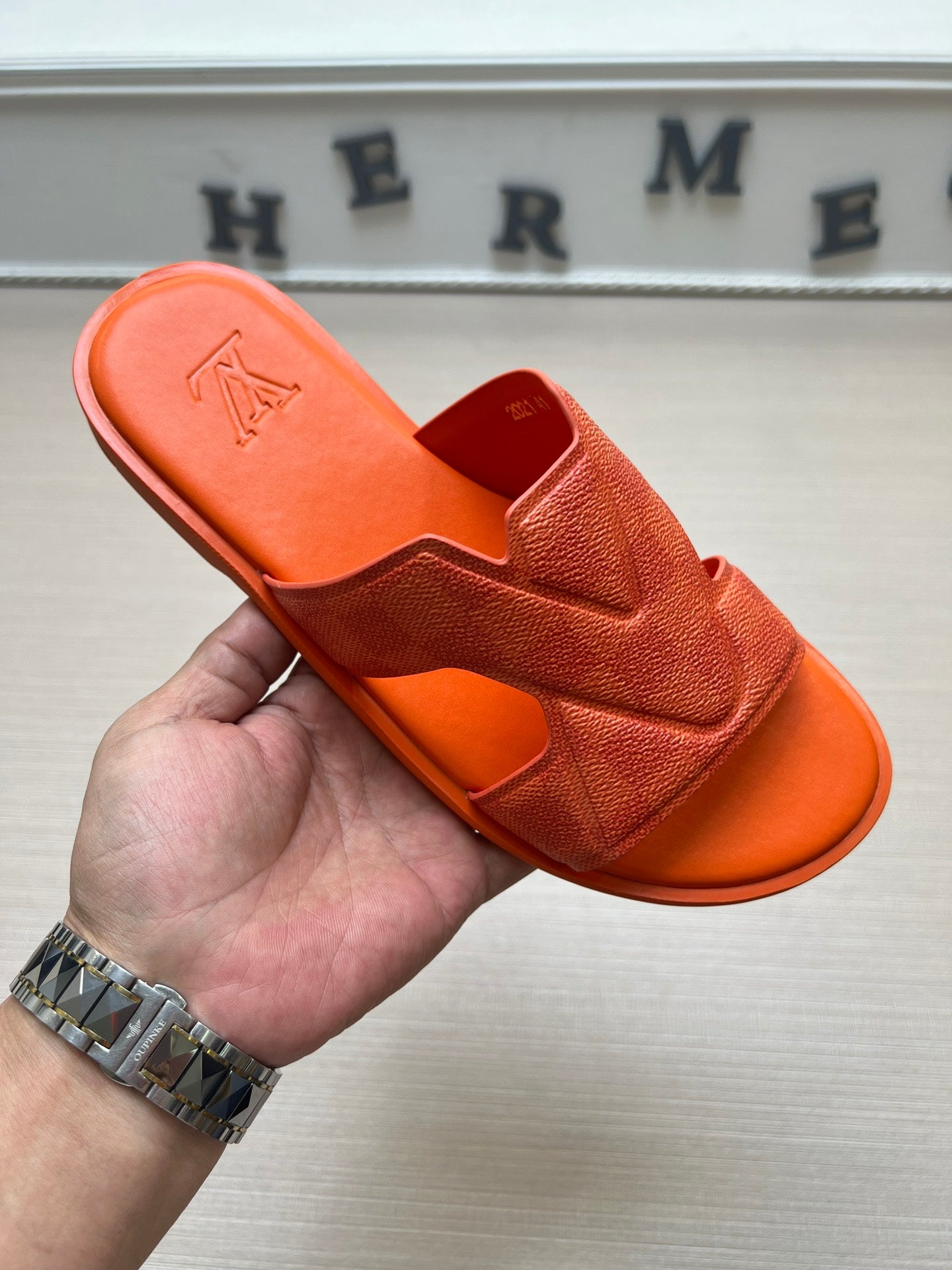 54E22ZDE Stylish slippers