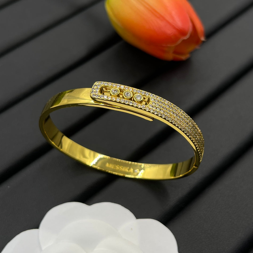 14A763KDE Stylish Bracelets