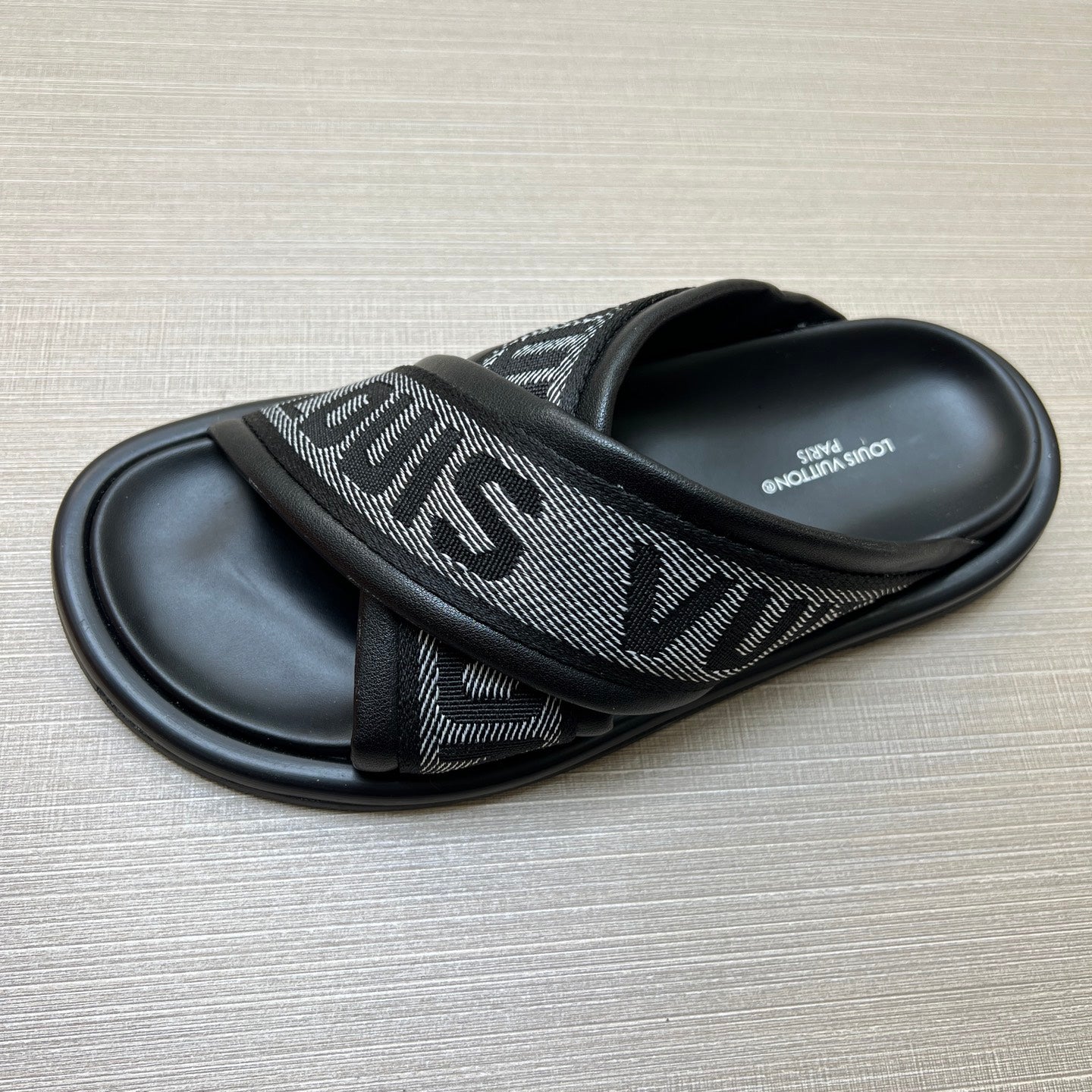 535ZE273ZDE Stylish Slippers