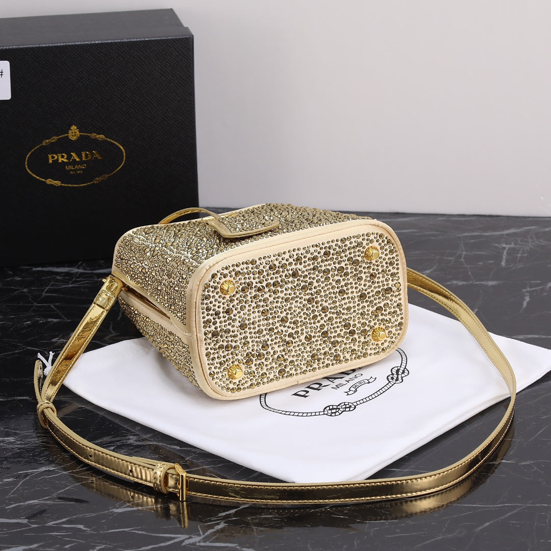 2XPD265BDE Stylish leather bag 