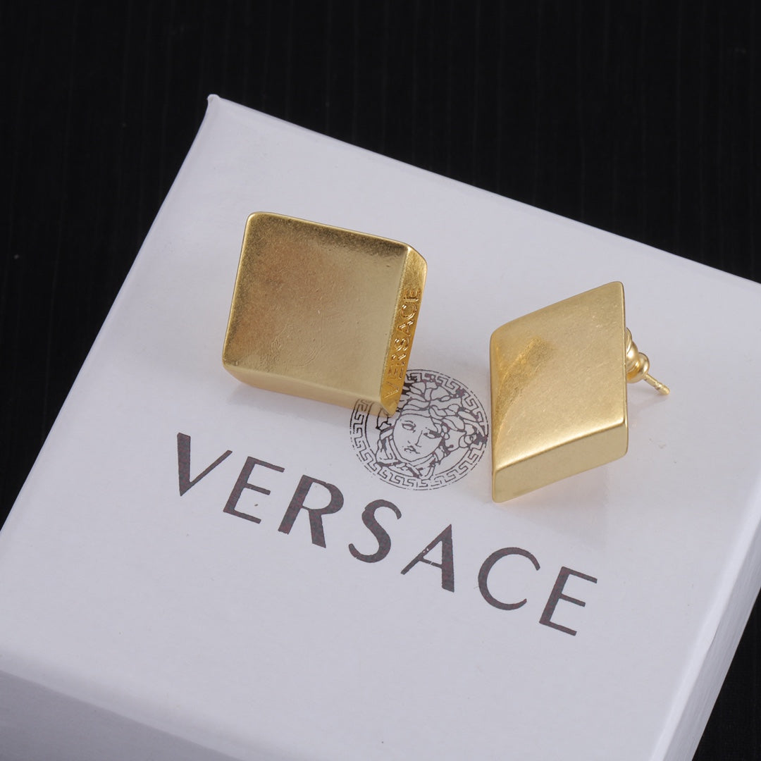 14V1025EDE Stylish  Earrings