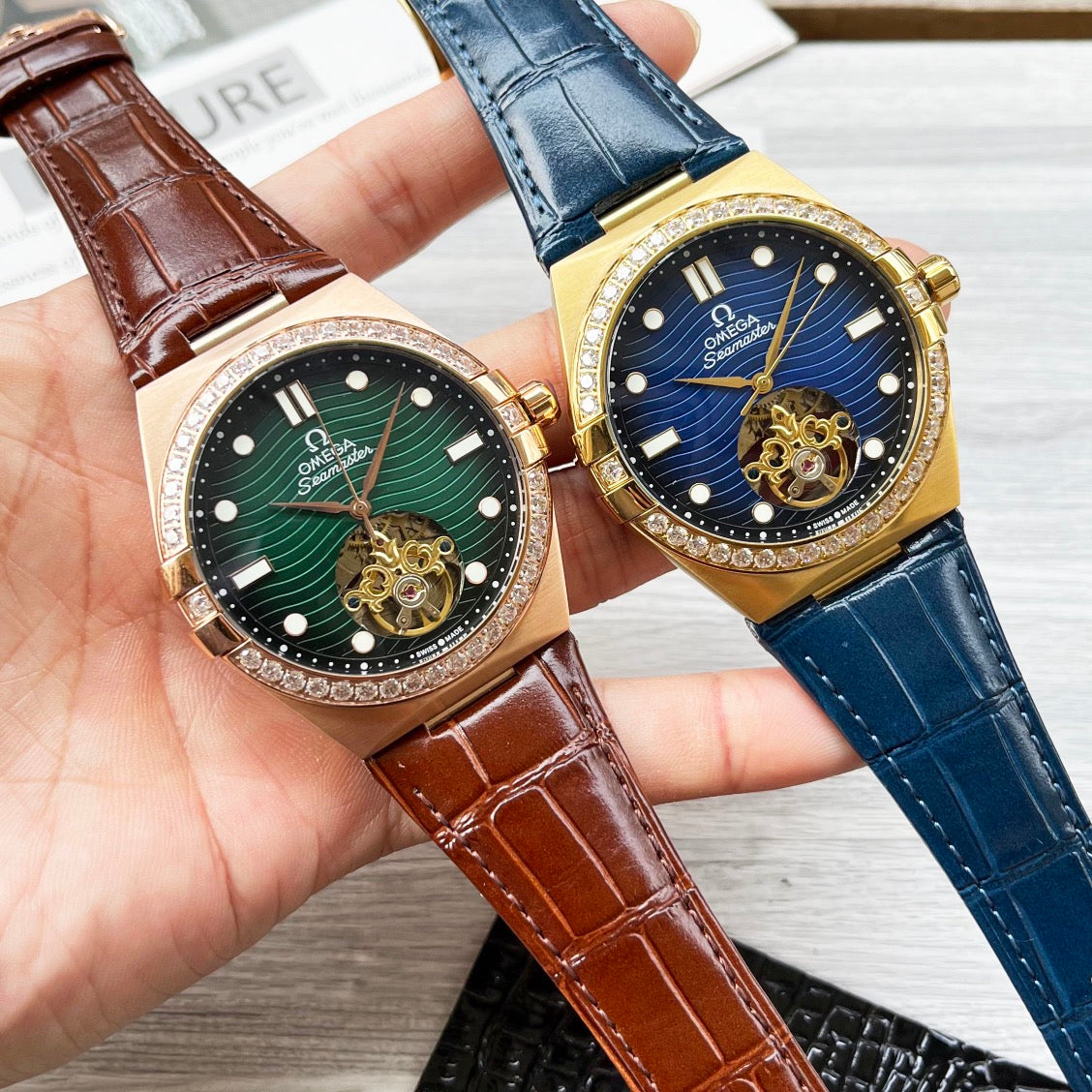 255RA18LDE Stylish Watches