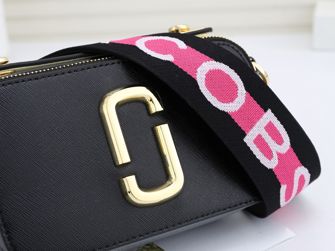 1XA31BDE Stylish leather bag 