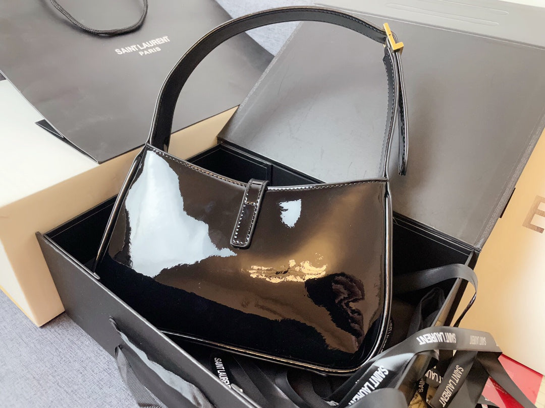 4XSL29BDE Stylish leather bag 