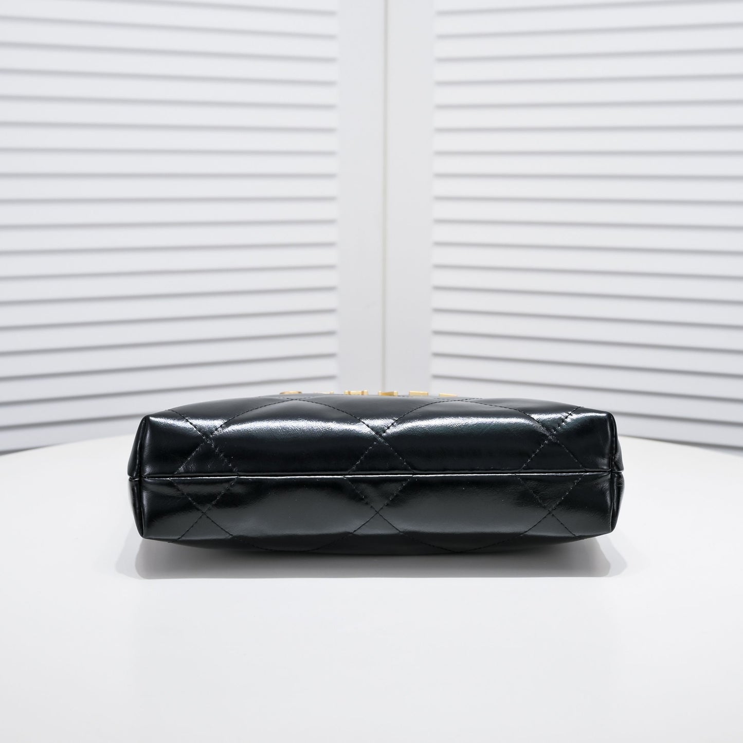 1XC70BDE Stylish leather bag 