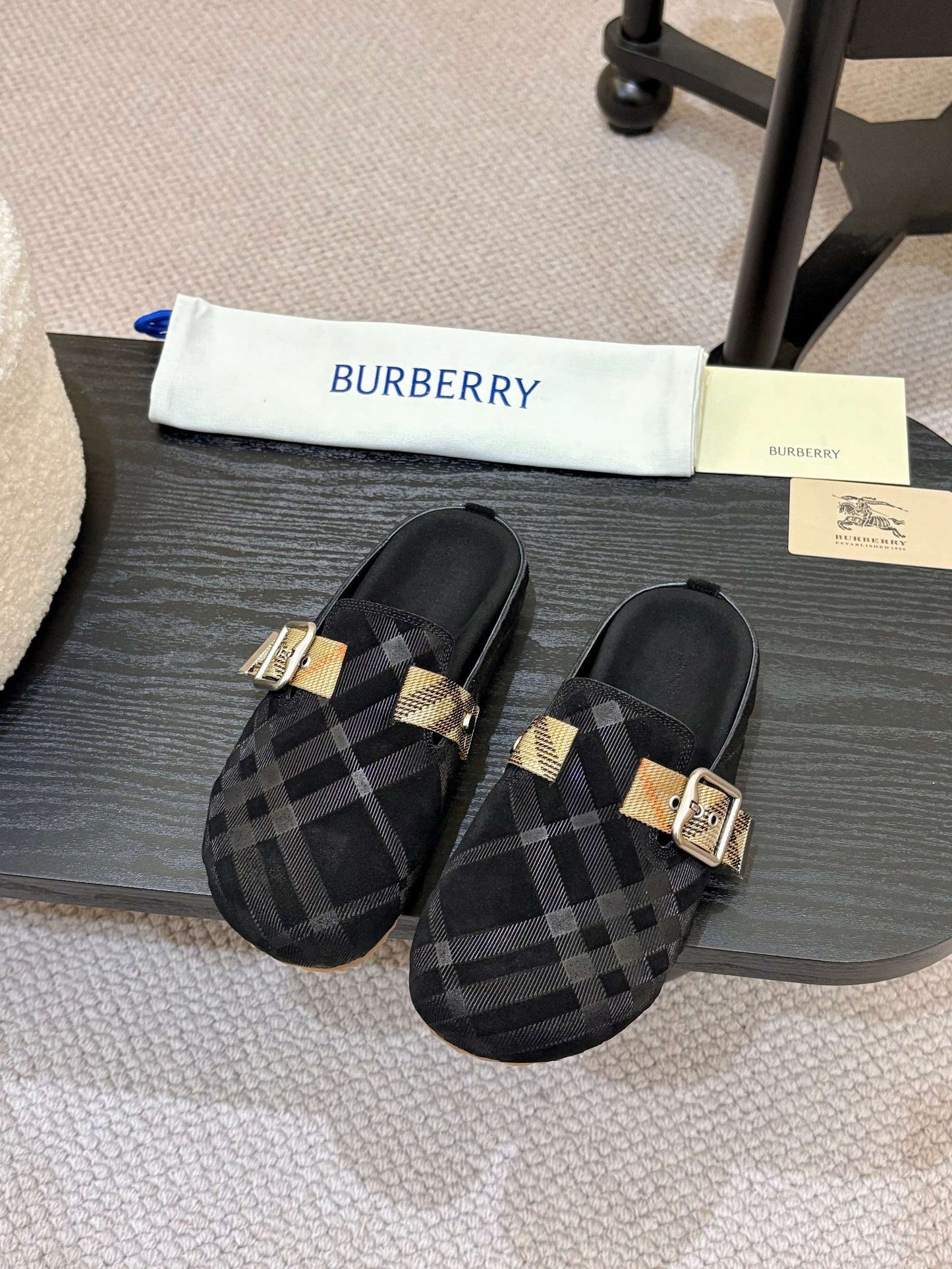 285NR11ZDE Stylish leather shoes