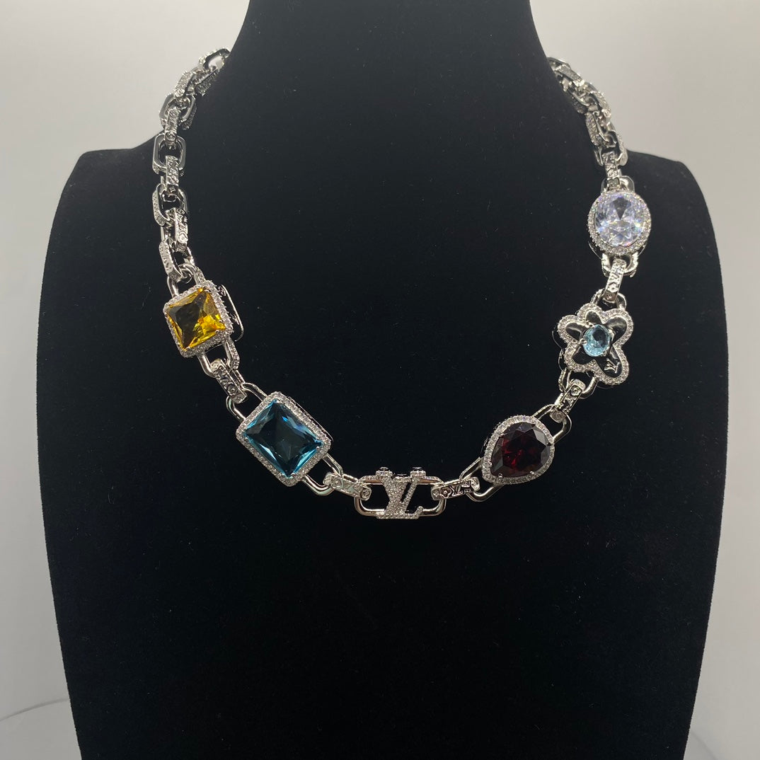 175RE34XDE Stylish Necklaces