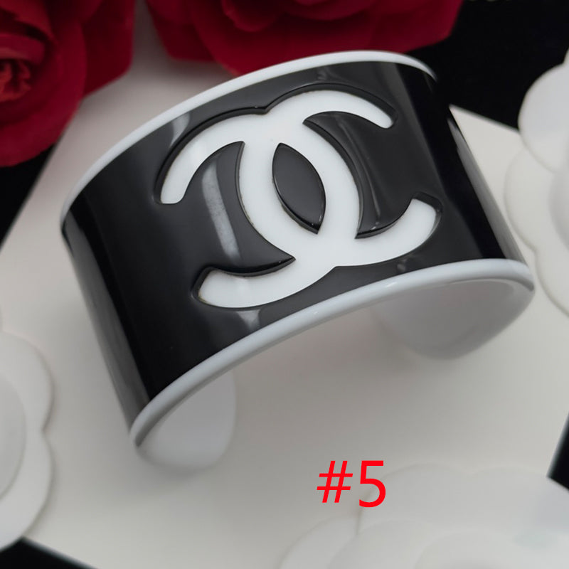 84C9kDE Stylish Bracelets